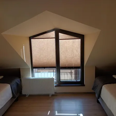 Avalon 3*