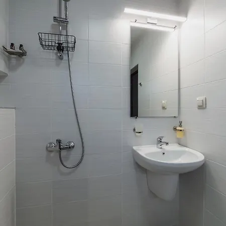Avalon Hotel 3*