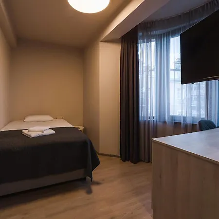 Avalon Hotel 3*